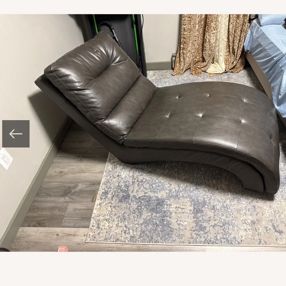 Elegant Gray Chaise Lounge